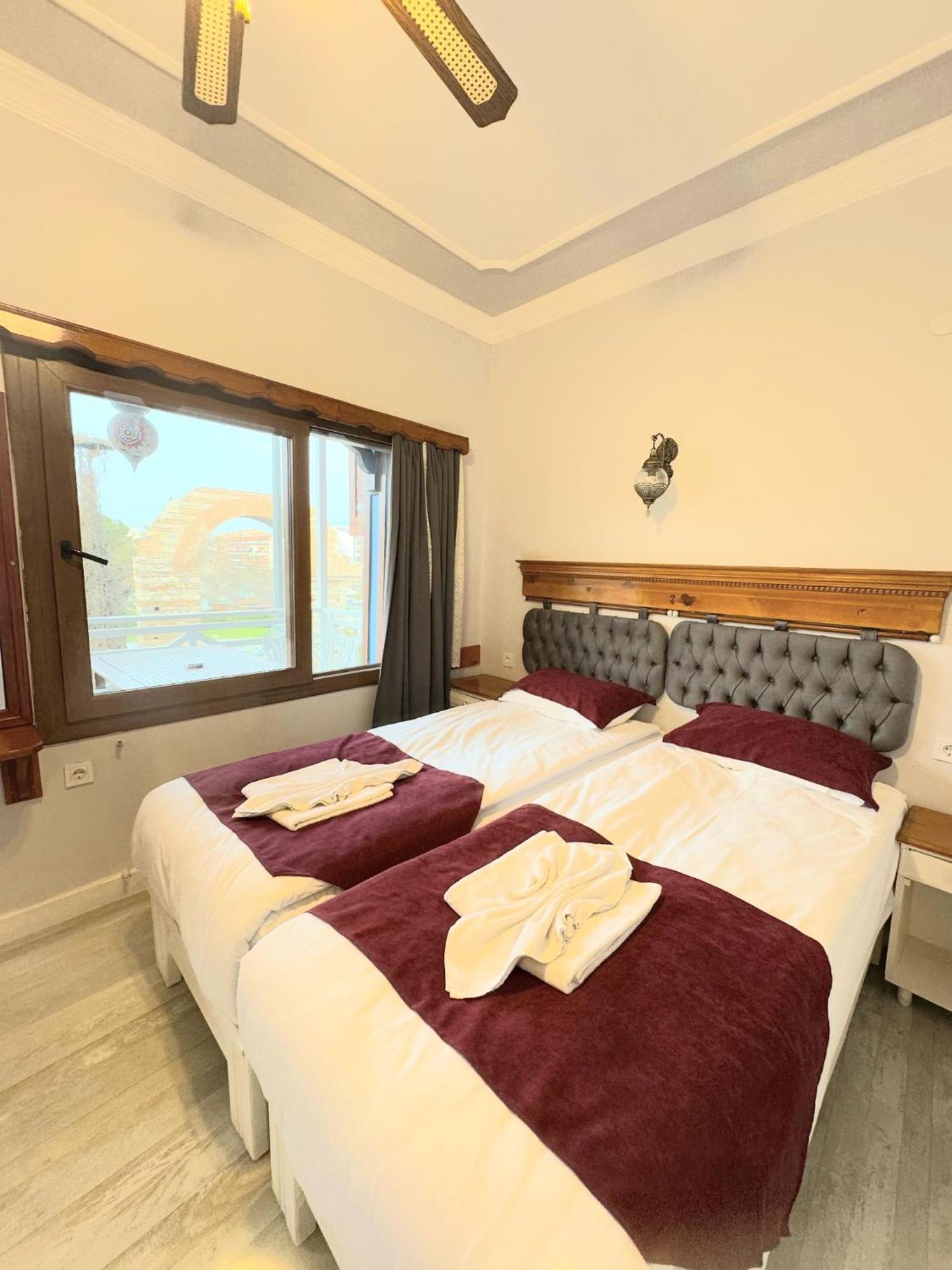 Ephesus Selcuk Castle View Suites Exterior foto